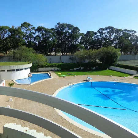3 Castelos Jardim Портиман